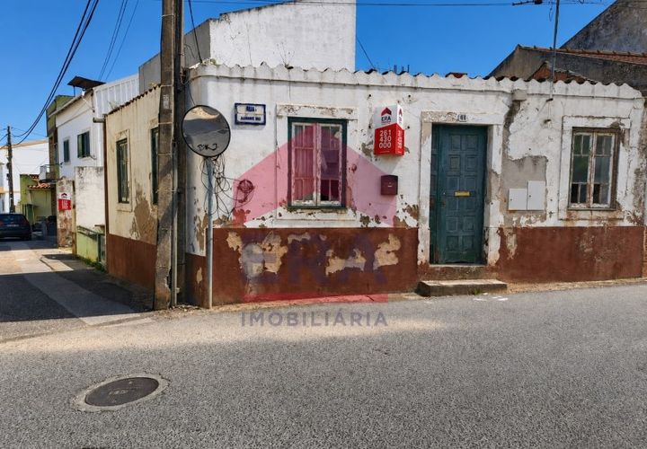 Villa i Bombarral, Leiria, Bombarral - € 79.500 | Ref: 130260118 - foto 1