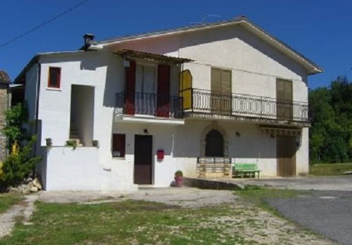 Villa i Arce, Frosinone, Arce - € 48.000 | Ref: AC99-2623 - foto 1