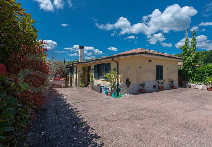 Villa i Sora, Frosinone, Sora - € 137.000 | Ref: AC99-149-1760 - foto 1