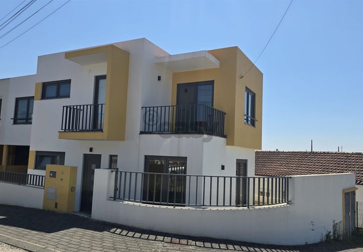 Villa i Torres Vedras, Lisbon, Torres Vedras - € 430.000 | Ref: 421521166 - foto 1
