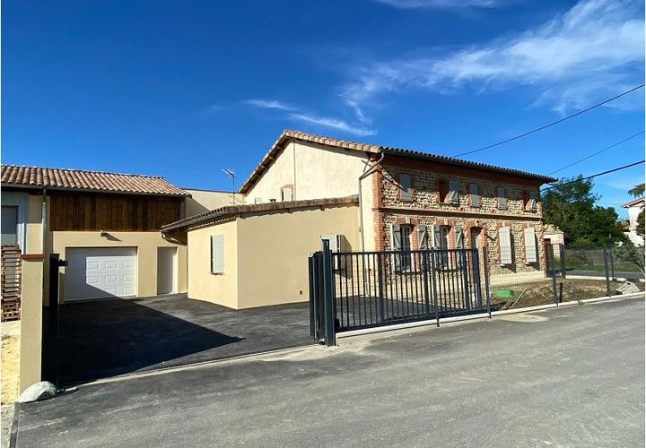 Villa in Gagnac-sur-Garonne, Haute-Garonne, Gagnac-sur-Garonne - € 1,300/month | Ref: 0201007761 - photo 1