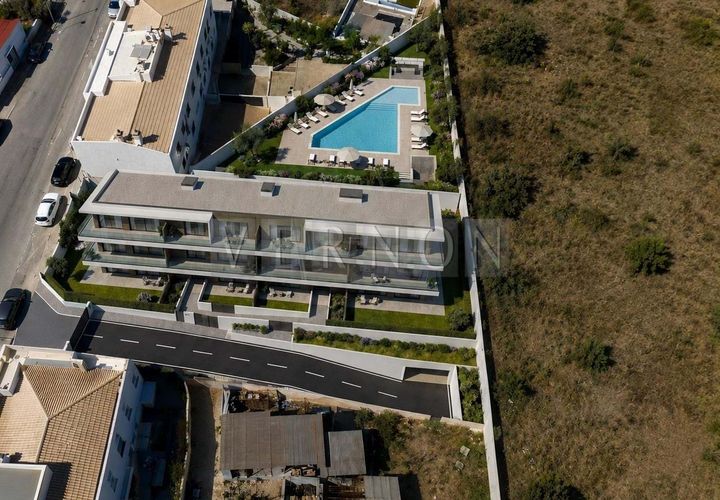 Helårsgrund i Estombar, Faro, Estombar - € 379.000 | Ref: LC068 - foto 1