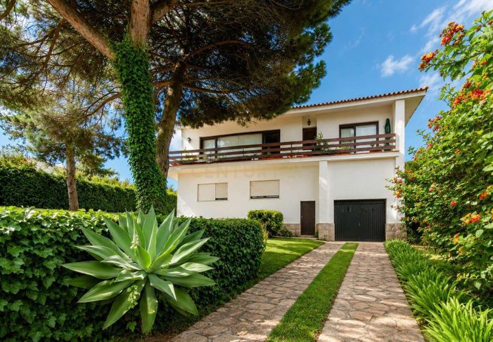 Villa i Amadora, Lisbon, Amadora - € 1.850.000 | Ref: C0500-00207 - foto 1