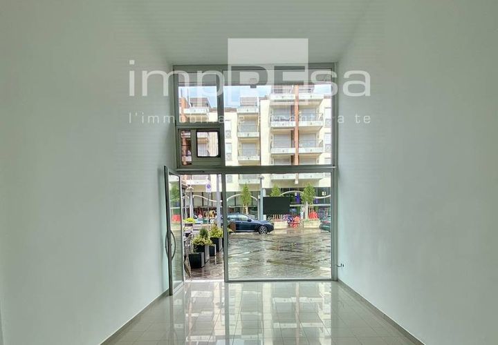 Erhvervsejendom i Jesolo, Venice, Jesolo - € 125.000 | Ref: I/NM005 - foto 1