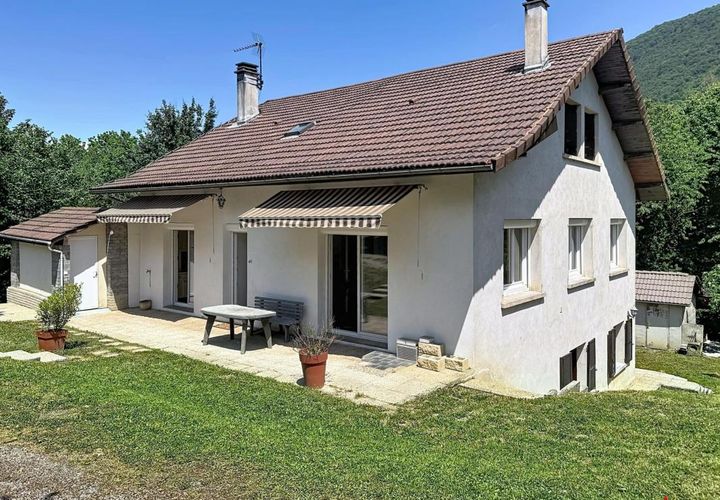 Villa i Vif, Isere, Vif - € 379.000 | Ref: 204234 - foto 1
