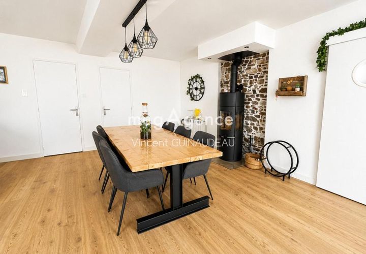 Landejendom i Yzernay, Maine-et-Loire, Yzernay - € 264.500 | Ref: 204337 - foto 1