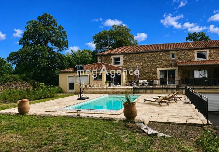 Villa a Cholet, Maine-et-Loire, Cholet - € 506.500 | Ref: 203950 - foto 1