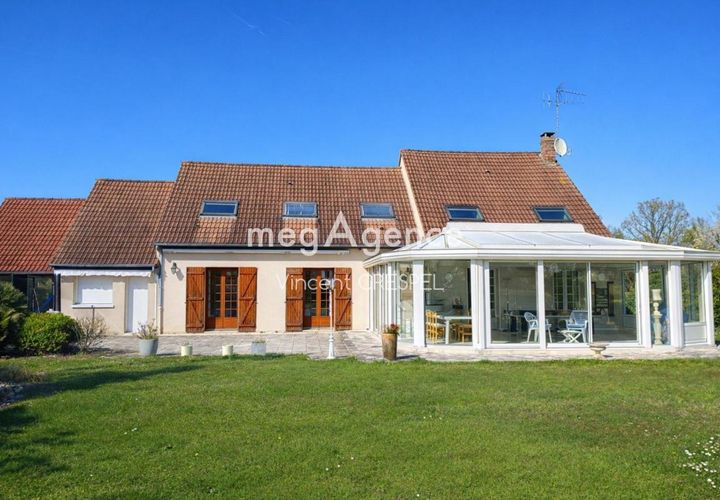 Villa a La Flèche, Sarthe, La Flèche - € 290.125 | Ref: 204329 - foto 1