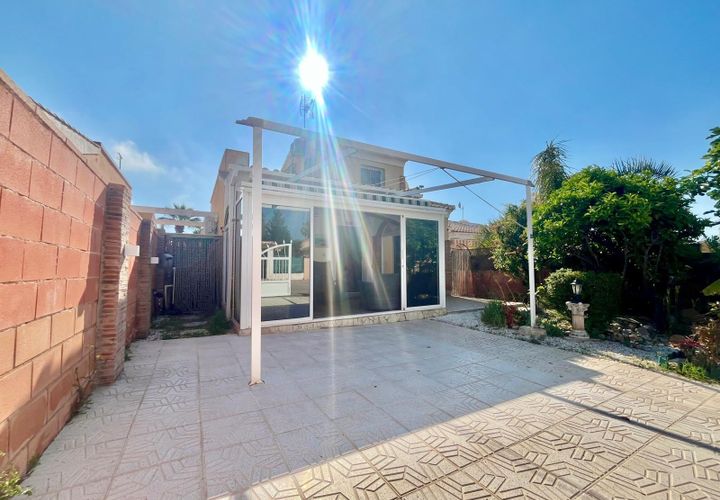 Villa i Playa Flamenca, Alicante, Playa Flamenca - € 274.000 | Ref: R11970 - foto 1