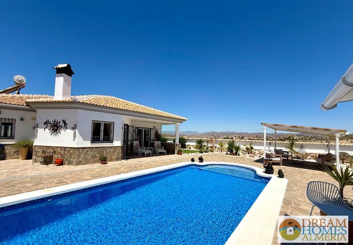 Villa i Arboleas, Almeria, Arboleas - € 340.000 | Ref: EAF-17852158 - foto 1
