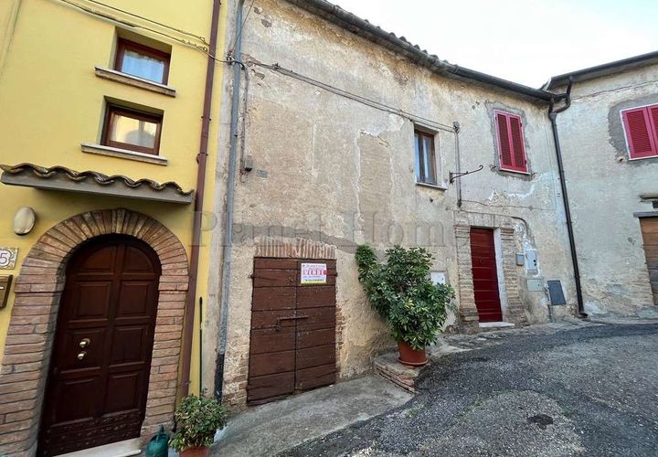 Lejlighed i Amelia, Terni, Amelia - € 16.000 | Ref: 85-1182941 - foto 1