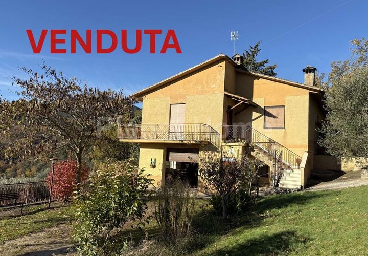 Villa i Amelia, Terni, Amelia - € 120.000 | Ref: 42C-1183942 - foto 1