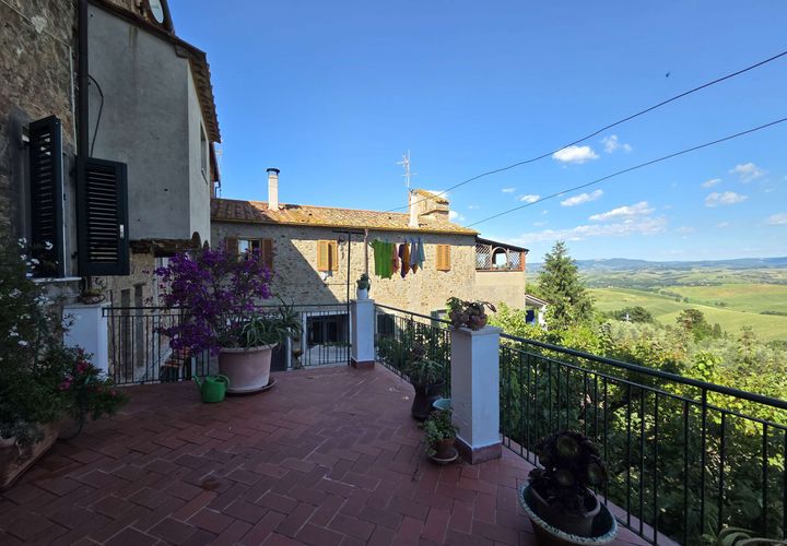 Villa i Lajatico, Pisa, Lajatico - € 265.000 | Ref: L-64-1251408 - foto 1