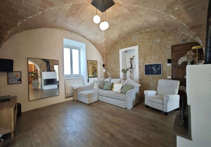 Villa a Volterra, Pisa, Volterra - € 310.000 | Ref: A-326-1251425 - foto 1