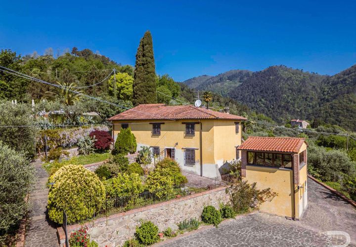 Farm hus i Pescia, Pistoia, Pescia - € 480.000 | Ref: R07185PERU-1316064 - foto 1