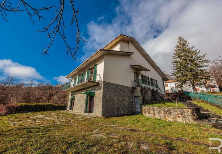Farm hus i Zeri, Massa and Carrara, Zeri - € 220.000 | Ref: R07001ZERU-1320541 - foto 1