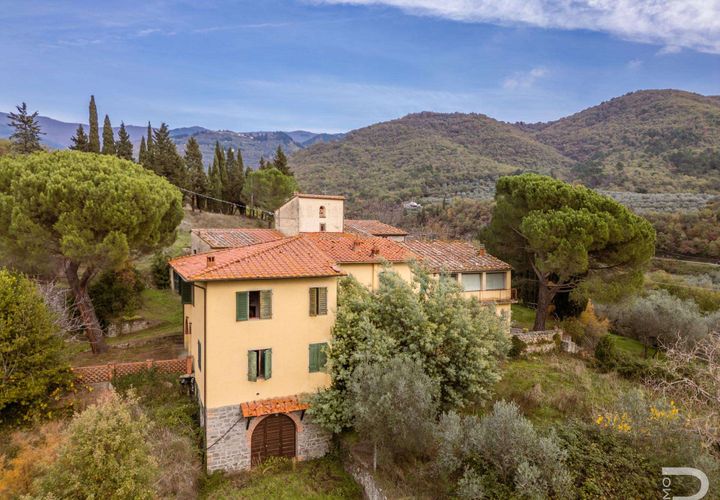 Farm hus i Loro Ciuffenna, Arezzo, Loro Ciuffenna - € 790.000 | Ref: R06855LORU-1322830 - foto 1
