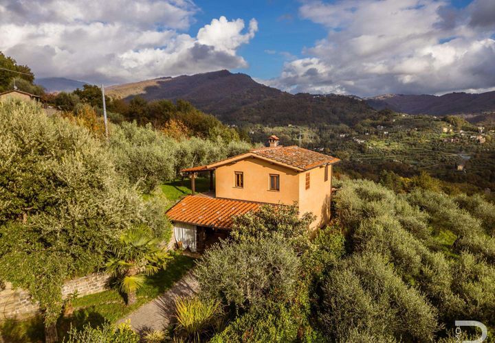 Farm hus i Pescia, Pistoia, Pescia - € 330.000 | Ref: R06870PERU-1322881 - foto 1