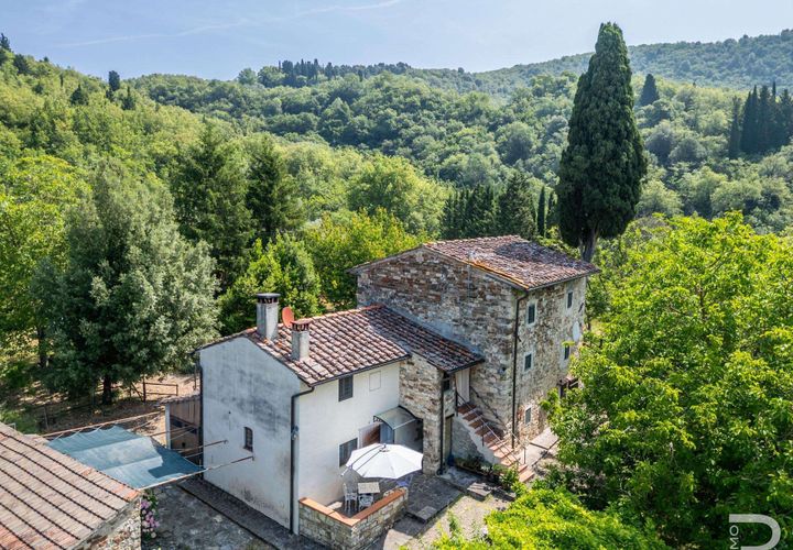 Farm hus i Pontassieve, Florence, Pontassieve - € 650.000 | Ref: R06458PORU-1329248 - foto 1
