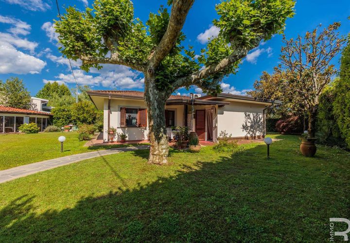 Villa a Pietrasanta, Lucca, Pietrasanta - € 900.000 | Ref: R06385PIVI-1330340 - foto 1