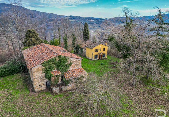 Farm hus i Pontassieve, Florence, Pontassieve - € 350.000 | Ref: R05104PORU-1331801 - foto 1