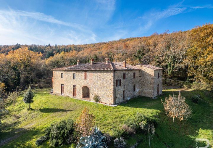 Farm hus i Bucine, Arezzo, Bucine - € 650.000 | Ref: R06043BURU-1333929 - foto 1