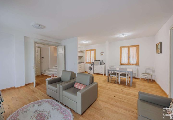 Villa a Montecatini Terme, Pistoia, Montecatini Terme - € 510.000 | Ref: R06074MO4Z-1334340 - foto 1