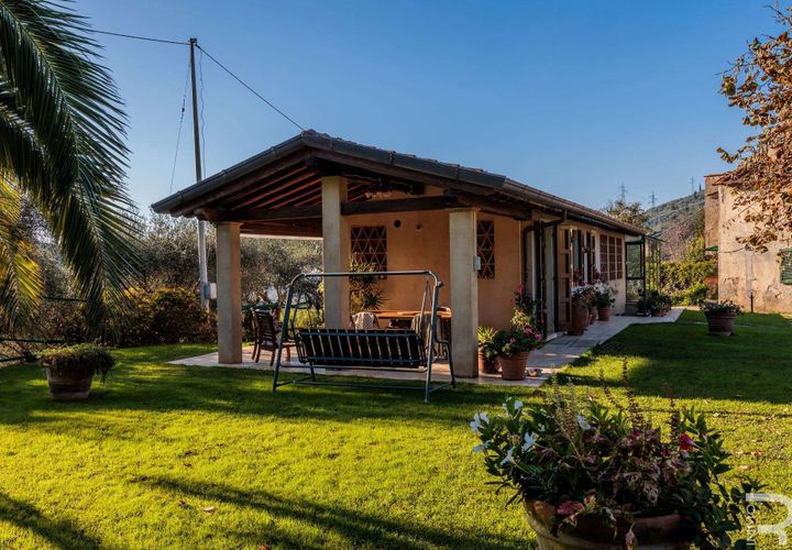 Villa a Camaiore, Lucca, Camaiore - € 1.200.000 | Ref: R0550015CAVI-1334985 - foto 1