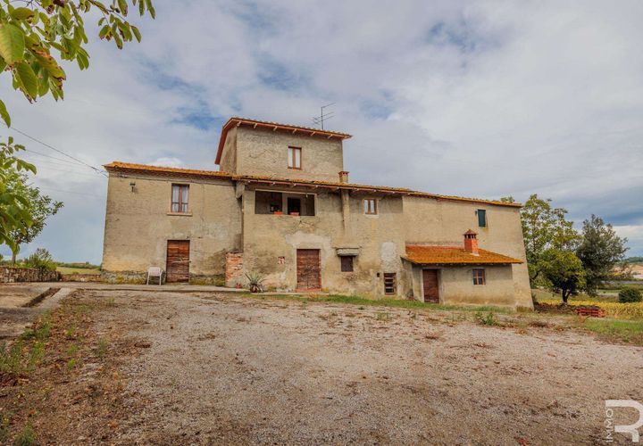 Farm hus i Lucignano, Arezzo, Lucignano - € 220.000 | Ref: R054819LURU-1336069 - foto 1