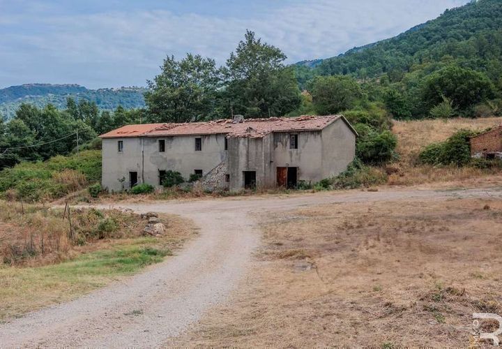 Farm hus i Arcidosso, Grosseto, Arcidosso - € 200.000 | Ref: R054762ARRU-1336729 - foto 1