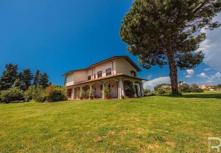 Villa i Viareggio, Lucca, Viareggio - € 880.000 | Ref: R05279VIVI-1338605 - foto 1