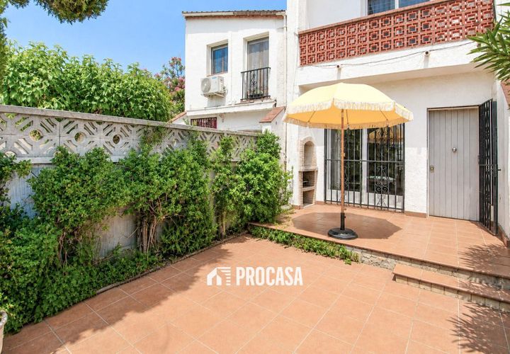 Villa a Empuriabrava, Gerona, Empuriabrava - € 130.000 | Ref: 4301 - foto 1