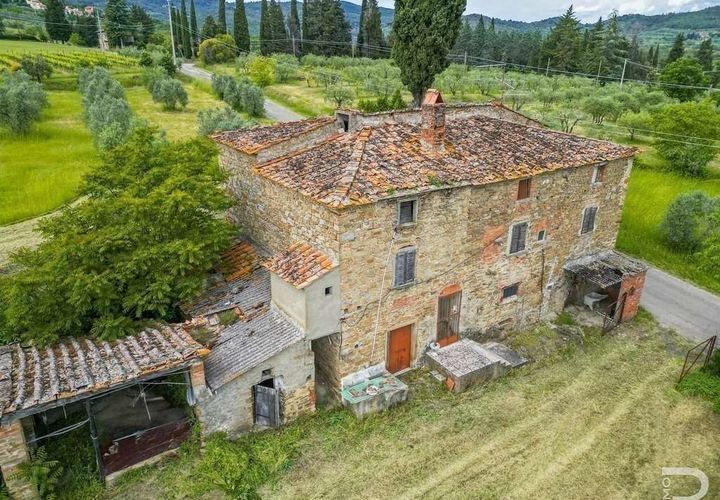 Farm hus i Capolona, Arezzo, Capolona - € 195.000 | Ref: R05349CARU-1338956 - foto 1