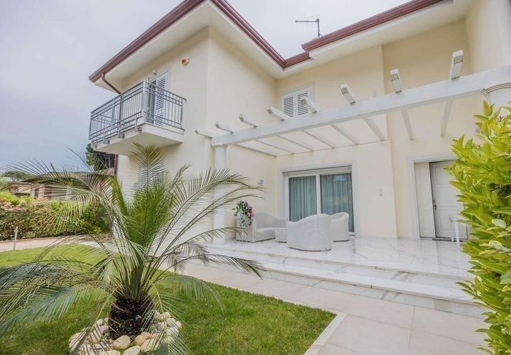 Villa i Pietrasanta, Lucca, Pietrasanta - € 1.400.000 | Ref: R05307PIVI-1339466 - foto 1