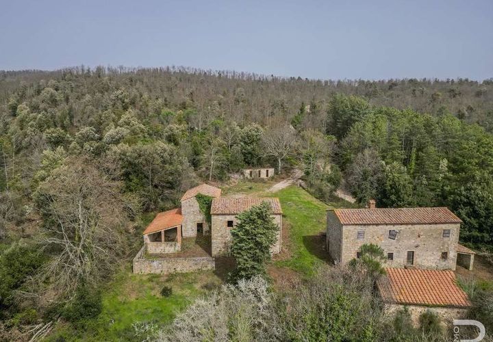 Farm hus i Roccastrada, Grosseto, Roccastrada - € 260.000 | Ref: R05216RORU-1339991 - foto 1