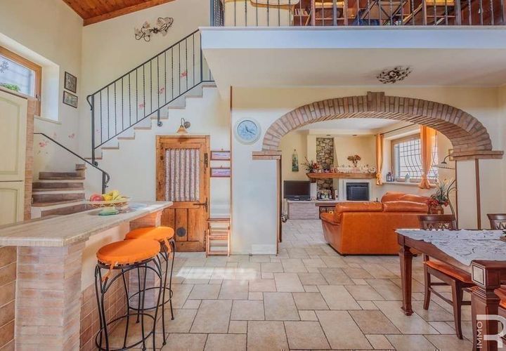 Villa a Pitigliano, Grosseto, Pitigliano - € 320.000 | Ref: R05178PIRU-1340388 - foto 1
