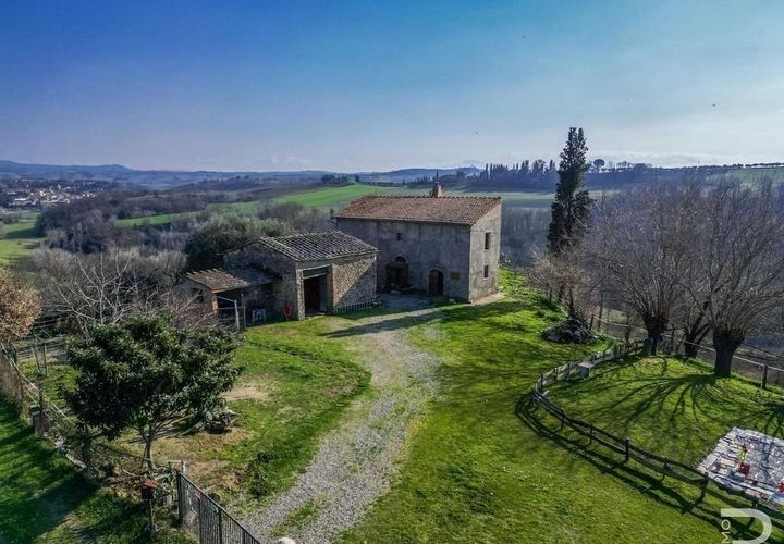Farm hus i Asciano, Siena, Asciano - € 500.000 | Ref: R05110ASRU-1340869 - foto 1