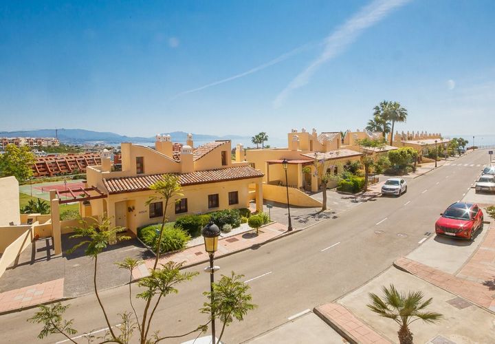 Wohnung in La Duquesa, Malaga, La Duquesa - € 279.000 | Ref: R5400025 - Foto 1