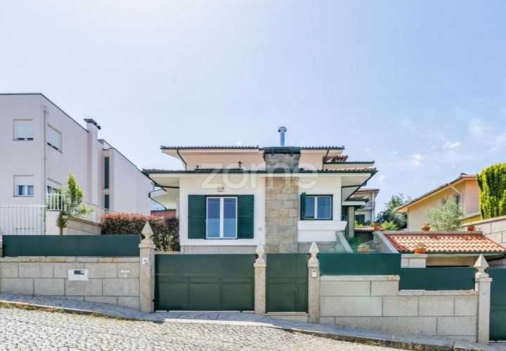 Villa i Braga, Braga, Braga - € 639 900 | Ref: ZMPT589459 - foto 1