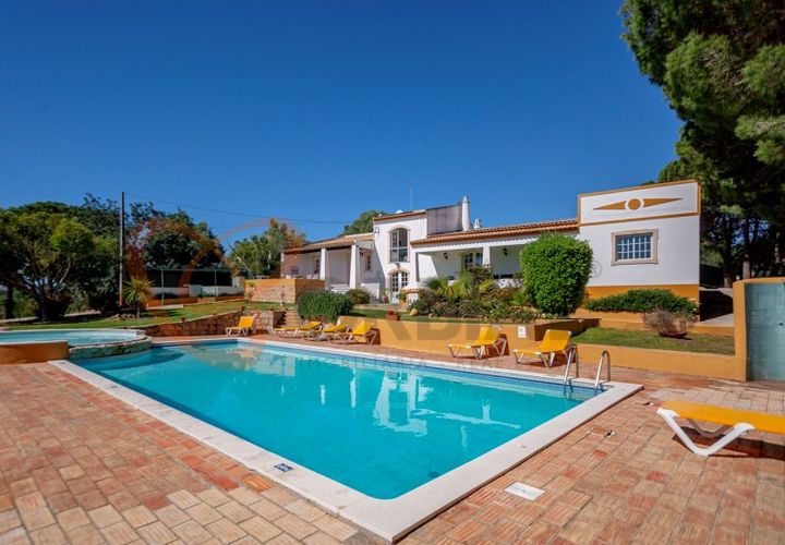 Villa a Ferreiras, Faro, Ferreiras - € 1.490.000 | Ref: 4489 - foto 1