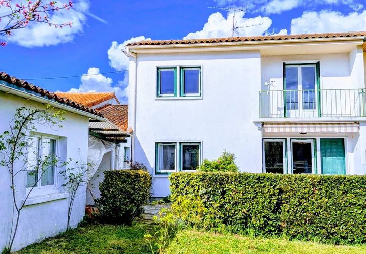 Villa i Angouleme, Charente, Angouleme - € 118.800 | Ref: 8096 - foto 1