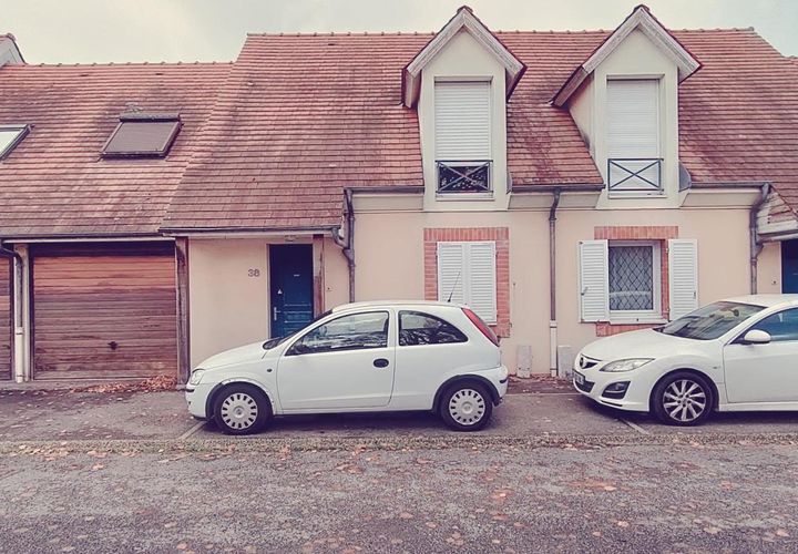 Villa a Chevrieres, Oise, Chevrieres - € 165.000 | Ref: 2290.2.23.23 - foto 1