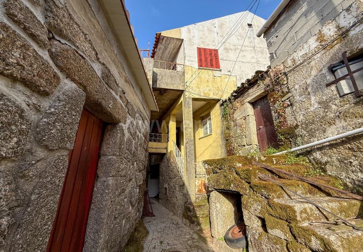 Landsbyhus i Celorico da Beira, Guarda, Celorico da Beira - € 18.000 | Ref: 046260157 - foto 1