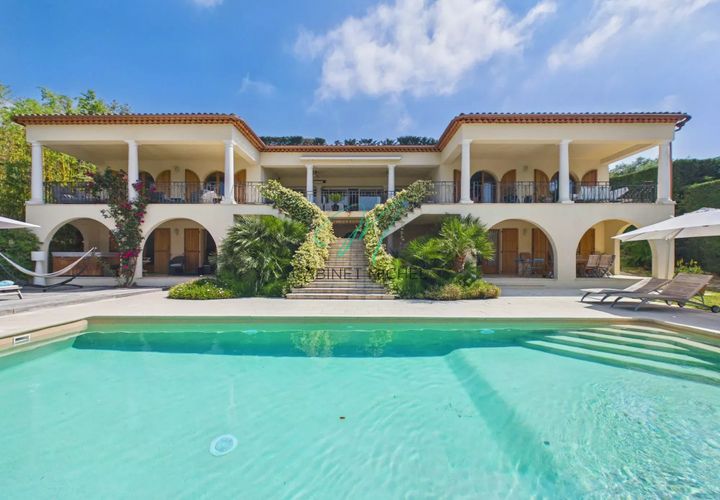 Villa i Le Rouret, Alpes-Maritimes, Le Rouret - € 2.250.000 | Ref: 87006307 - foto 1