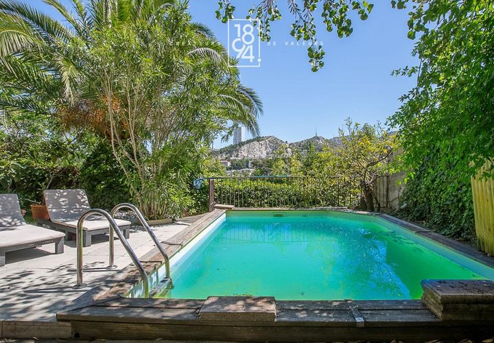 Villa i Marseille, Bouches-du-Rhone, Marseille - € 695.000 | Ref: 5V78-E06-D1Z - foto 1