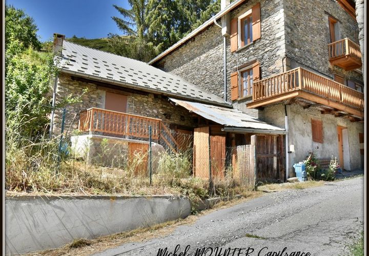 Villa i Aiguilles, Hautes-Alpes, Aiguilles - € 257.000 | Ref: 340938288291 - foto 1