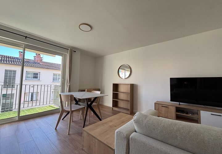 Apartament a Avignon, Vaucluse, Avignon - € 670/mes | Ref: 384000 - foto 1