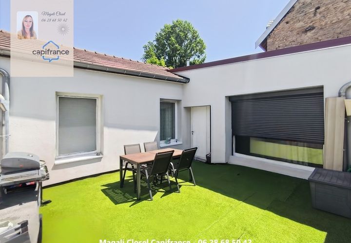 Villa a Montmorot, Jura, Montmorot - € 170.000 | Ref: 340939462759 - foto 1