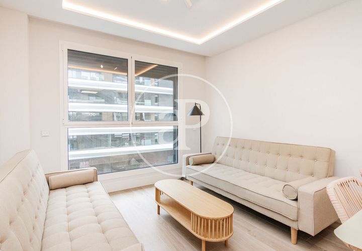 Apartament a Madrid, Madrid, Madrid - € 1.600/mes | Ref: AM2606007 - foto 1