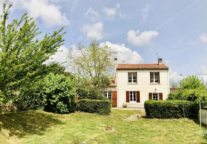 Landsbyhus i Saint-Pardoult, Charente-Maritime, Saint-Pardoult - € 135.000 | Ref: BVI84074 - foto 1